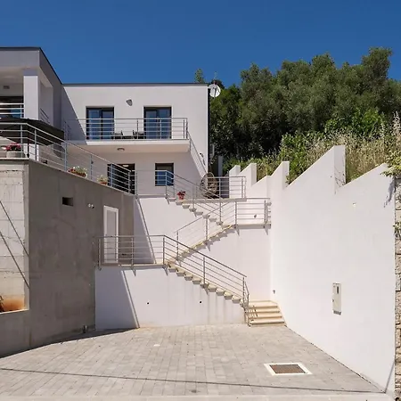 Cincin Hébergement de vacances Raša