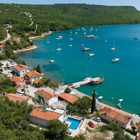 Holiday home Cincin Krasa